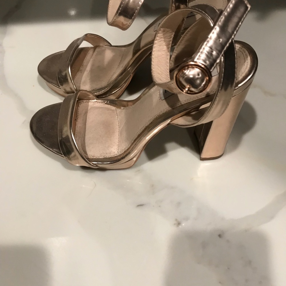 Steve Madden - Picture 3 of 3